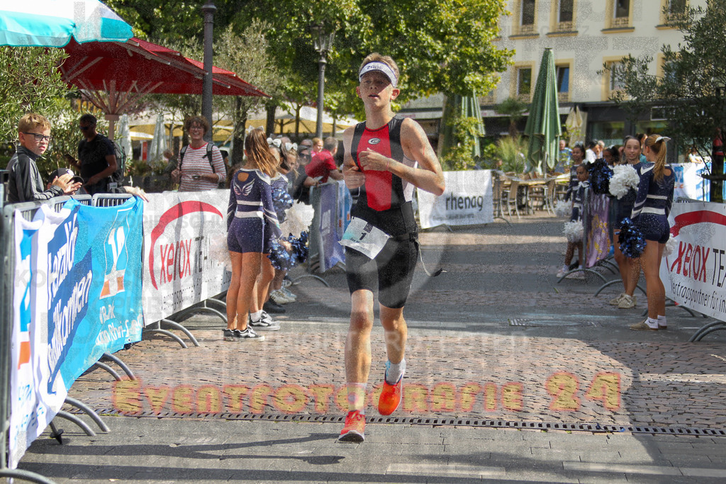 250824_1147_EV4_9058 | Sportfotografie im Rhein-Sieg Kreis, Köln, Bonn, NRW, Rheinland Pfalz, Hessen, etc. Unser Tätigkeitsfeld umfasst den Laufsport vom Volkslauf über den Marathon, Duathlon, Triathon bis zum Ultralauf wie Kölnpfad Ultra oder Schindertrail.