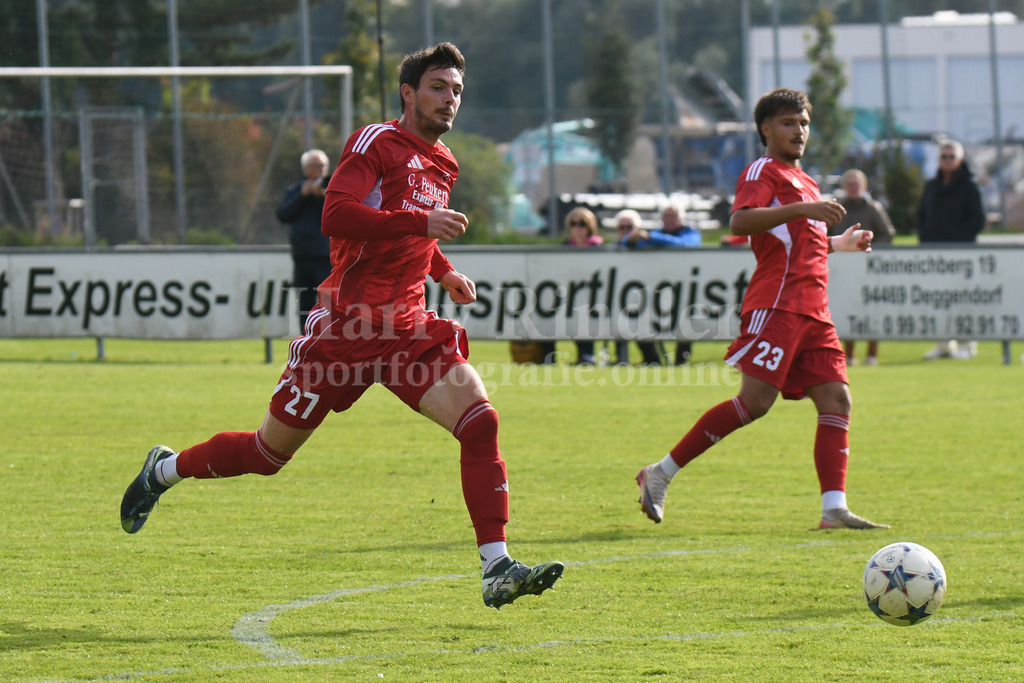 TSV Seebach : SC Luhe-Wildenau | Patrick Pfisterer (TSV Seebach #27) Torschütze zum 1:0 - Realisiert mit Pictrs.com