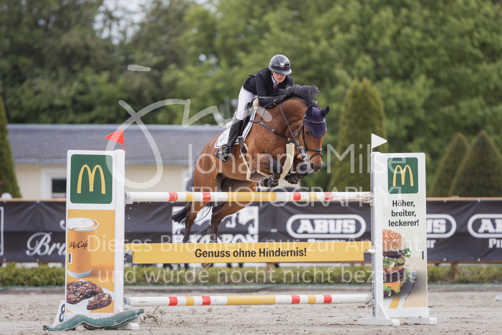 230520_MayDays_Zeit-S-292 | Deine schönsten Turniermomente als professionelle Fotos! Entdecke hochwertige Pferdesport-Fotografie im Online-Shop. Jetzt Fotos finden & bestellen!