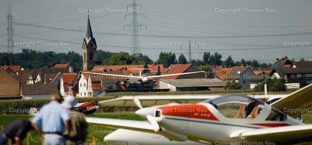Bensheim_Flugtag Segelfluggruppe (4) |   2708Flugtag Bensheimer Segelflieger Bild: neu