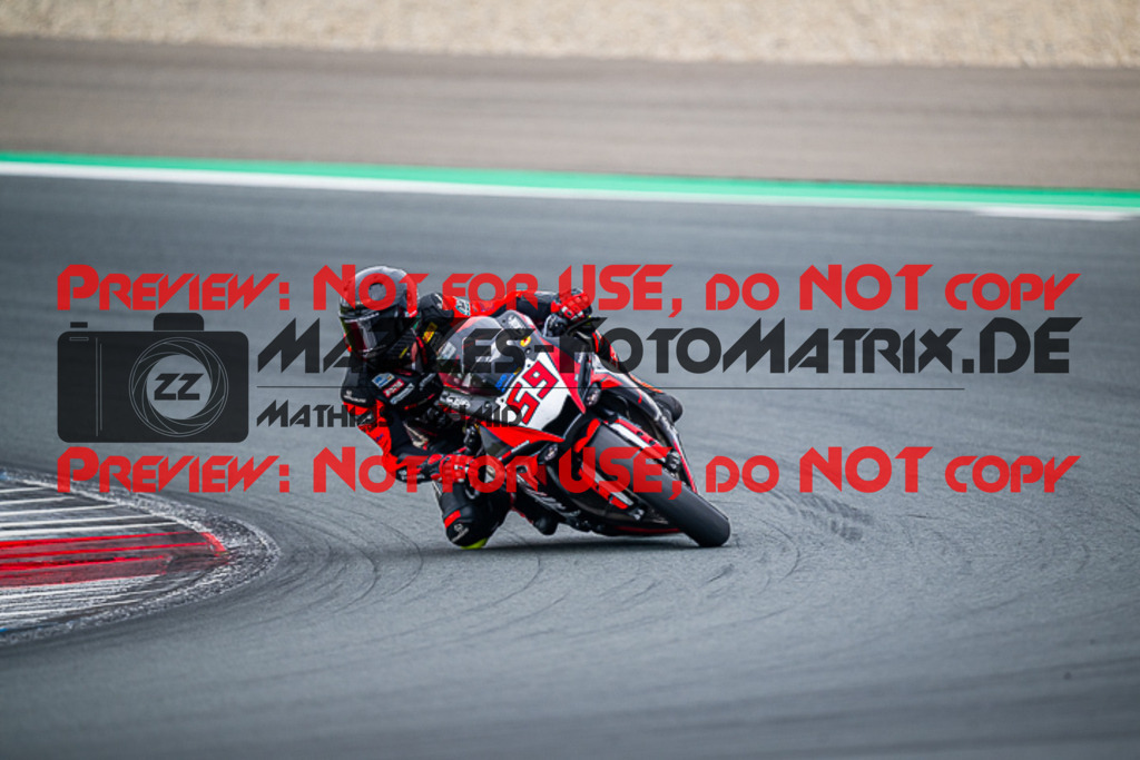 MaZZes_Fotomatrix_20230819_6007705_2473 | PRO SUPERSTOCK