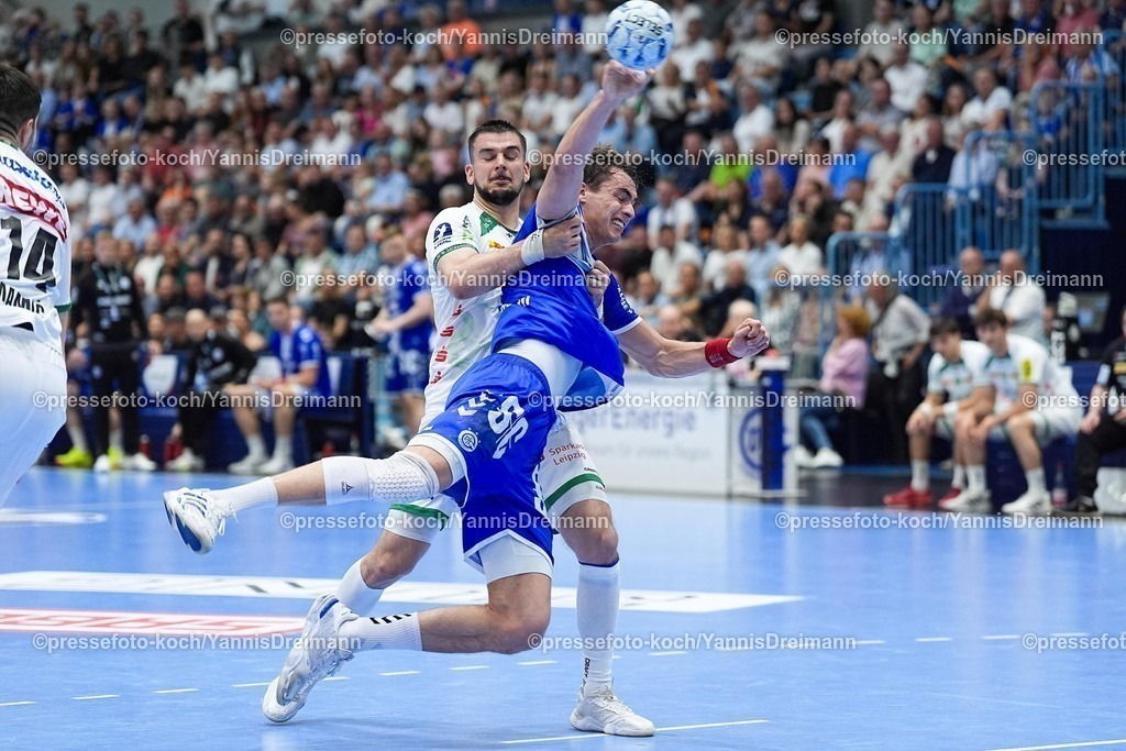 xYDR31052501011 | 31.05.2025, xydrx, Handball, 1.HBL, VFL Gummersbach - SC DHfK Leipzig, Schwalbe-Arena: Julian Koester (VFL Gummersbach #7) im Zweikampf gegen  Luka Rogan (SC DHfK Leipzig #33)