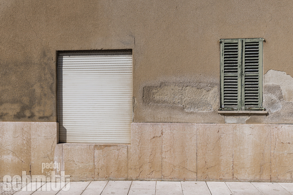 PS-Fassaden-Mallorca-2026-03 | Entdecke die größte Bildgalerie der Region mit Fotografien aus dem Allgäu, der Bodenseeregion, Oberschwaben, dem Donautal und der Schwäbischen Alb. Landschaften, Luftaufnahmen und Reisefotografie als Wandbild und Fotokunst. - Realisiert mit Pictrs.com