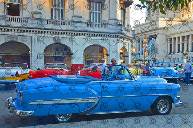 RGE_4673.jpg | Amerikanische Oldtimer in Havanna.   Fotograf: Ralf Gebhardt - Realisiert mit Pictrs.com
