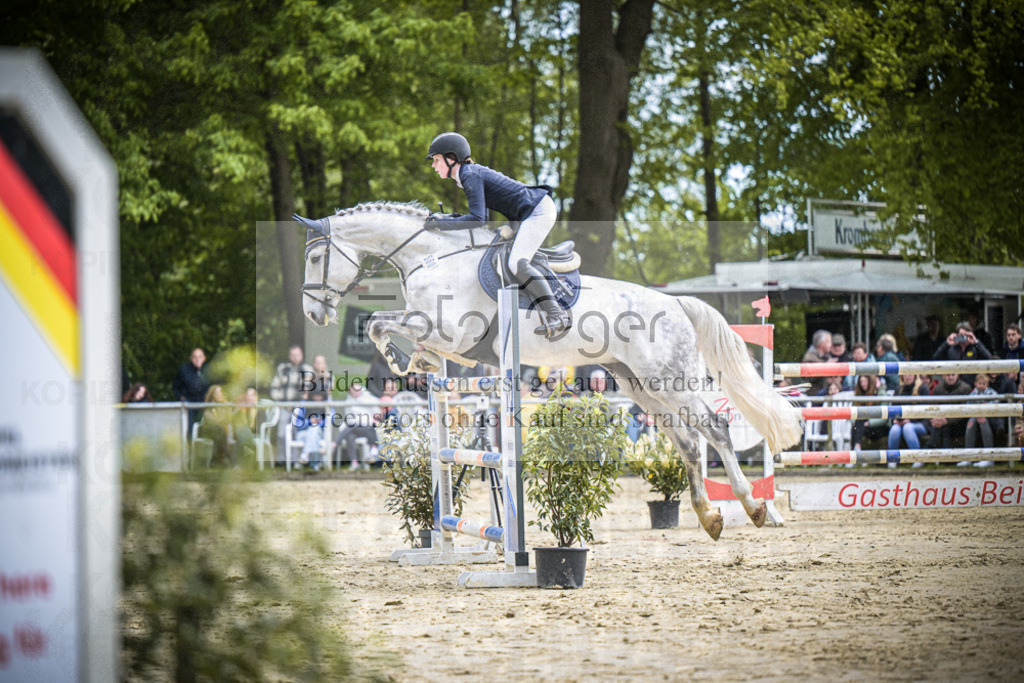 DOS_1873 | Entdecke hochwertige Reitturnierfotos von Foto Oger. Professionell, emotional und authentisch – jetzt Lieblingsmomente im Shop bestellen.Deutschlandweite Turnierfotografie. - Realisiert mit Pictrs.com