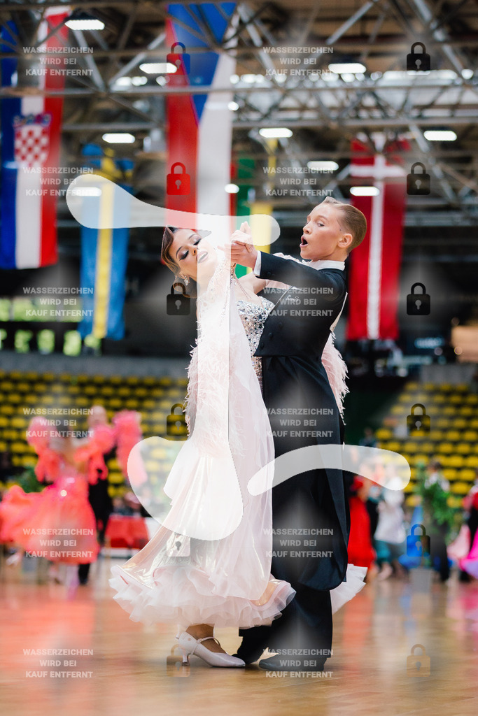 Hessen Tanzt WDSF Open Junior II Standard 5th (217) Vitalii Karnaukhov _ Elizaveta Beloedova (TC Rot-Weiß Leipzig)-2025-05-17-7886 | Webshop for digital downloads and prints of dance sport, event & show photographer Julian Link - Realisiert mit Pictrs.com