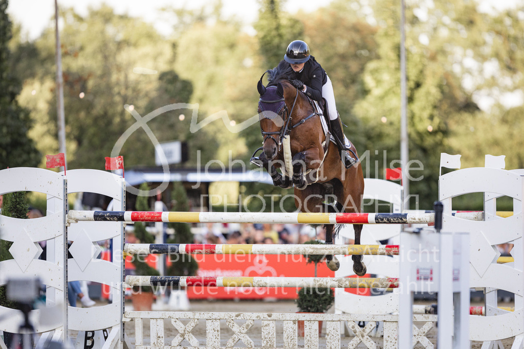 230826_Delbrueck_S1-Spr-964 | Deine schönsten Turniermomente als professionelle Fotos! Entdecke hochwertige Pferdesport-Fotografie im Online-Shop. Jetzt Fotos finden & bestellen!