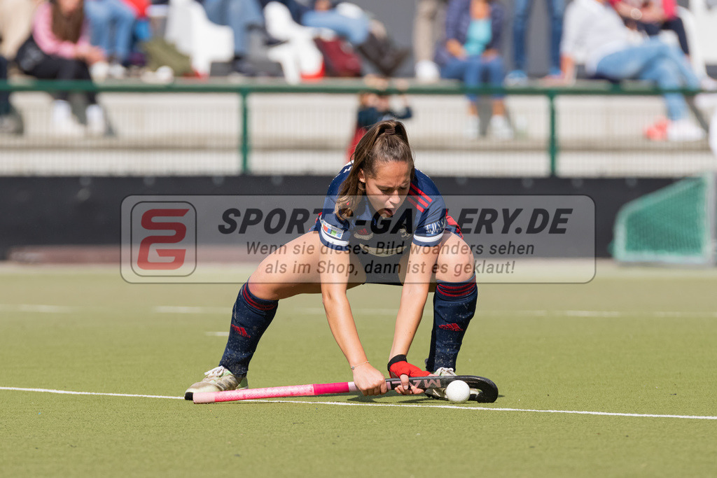 HK_20220925_100136 | 1. Bundesliga Damen Düsseldorfer HC - Berliner HC  am 25.9.2022 DHC Düsseldorf, Düsseldorf , Pia Lhotak ( Düsseldorfer HC #5 )