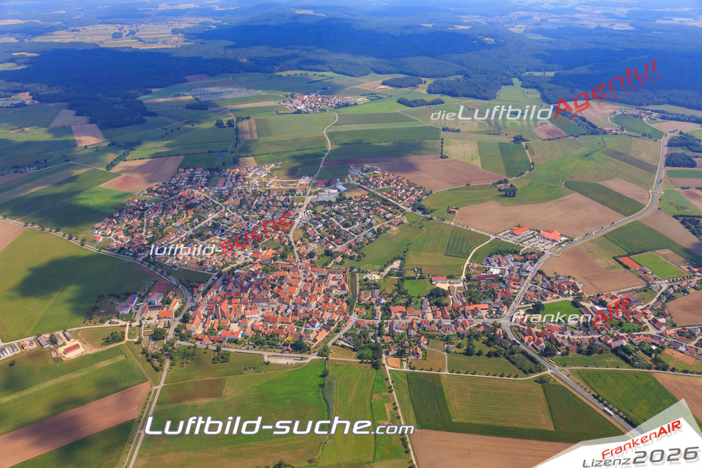 Luftbild von  Merkendorf - Luftaufnahme wurde 2015 von https://frankenair.de mittels Flugzeug (keine Drohne) erstellt - die Geschenkidee