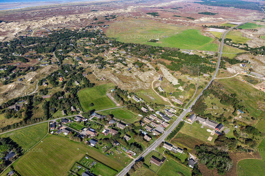 Aerial view: Sønderho Ny Camping in Fanø in the state South Denmark, Denmark.Photo: IMG_118700.jpg taken on 09/21/2019 by Werner Riehm/FLY-FOTO.comResolution of the original: 5277 x 3518 px