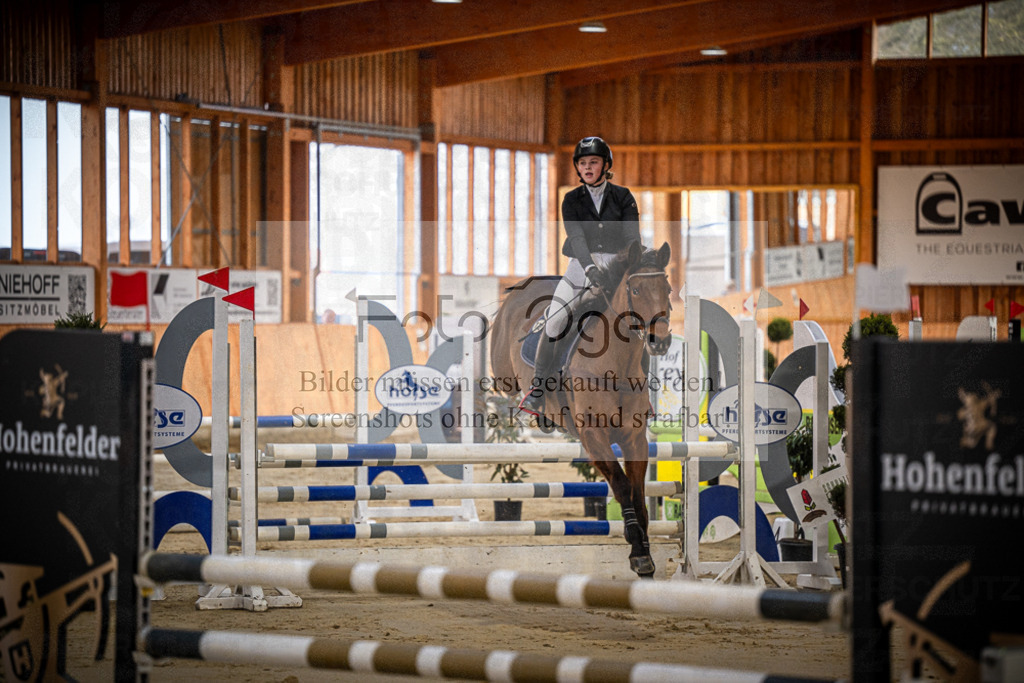DOS_0068 | Entdecke hochwertige Reitturnierfotos von Foto Oger. Professionell, emotional und authentisch – jetzt Lieblingsmomente im Shop bestellen.Deutschlandweite Turnierfotografie. - Realisiert mit Pictrs.com