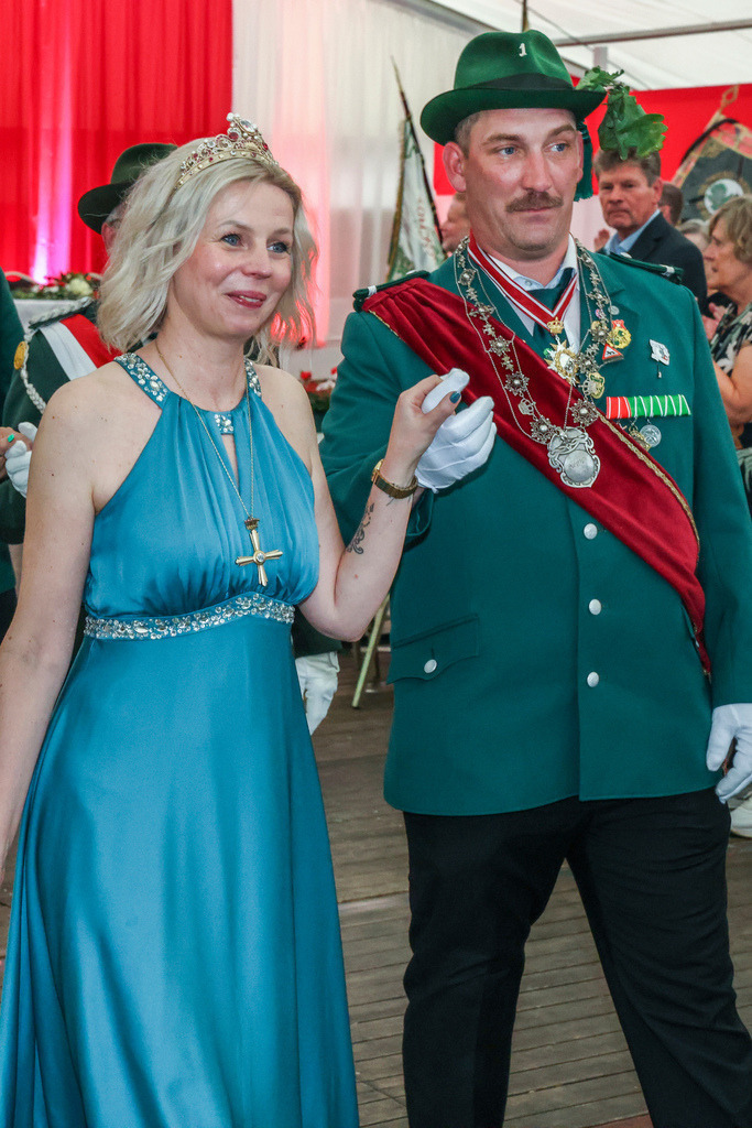 top-top.de 240601-201 | Foto, Video, Fotografie, Videografie, Fotobox, DJ, Discjockey, Musik, Musikbox, Veranstaltung, Photobooth, Amazon, Ebay, Buchtipp, Bestseller, Autor, Verlag, Buch, Wesel, Hamminkeln, NRW, Dinslaken, Rees, Drohne, Hochzeit, Party, Fotobox, Wesel, Fotograf