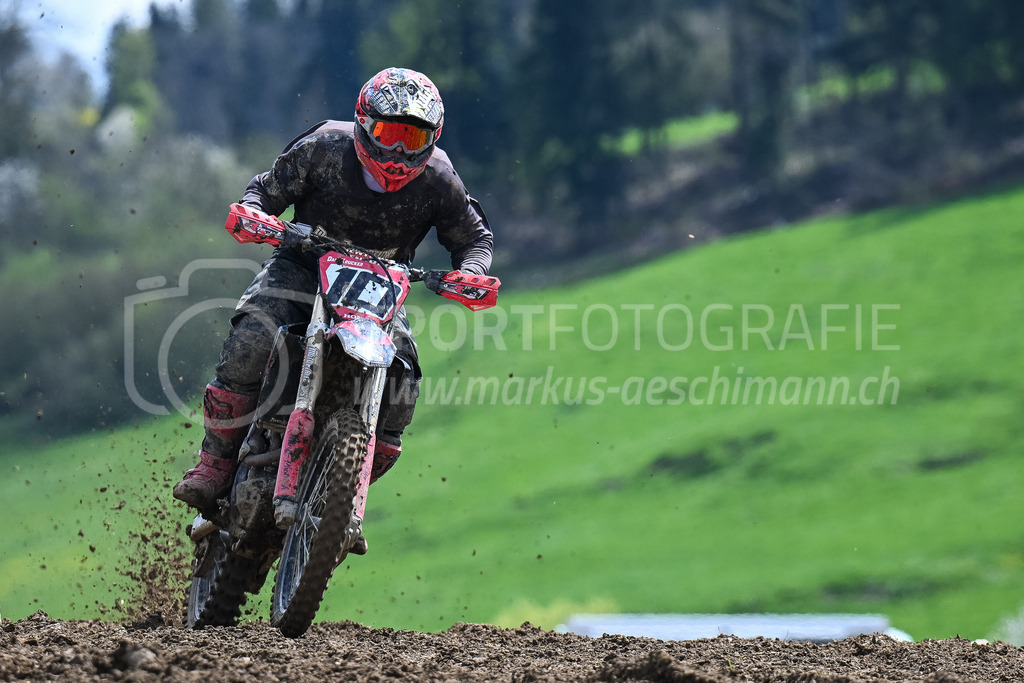 Motocross Schlatt bei Winterthur - 29. April 2023 | #10 Krucker Daniel aus Naefels (CH) auf Honda in der Kategorie MX2 am Motocross Schlatt bei Winterthur, 29. April 2023.
Instagram: @mx_schlatt | @mc_wila | @sam_schweiz
Bild: Sportfotografie Markus Aeschimann | www.markus-aeschimann.ch - Realisiert mit Pictrs.com