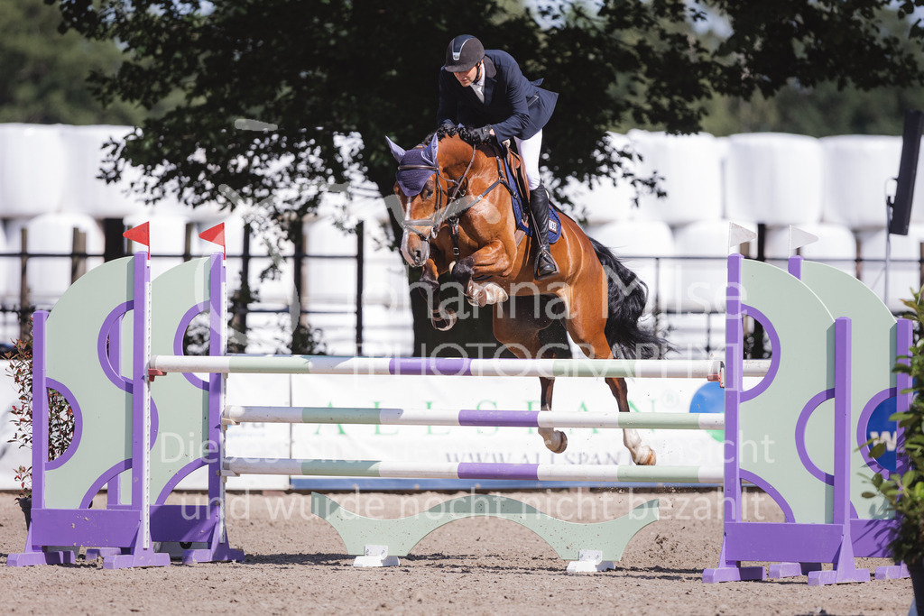 220614_Mühlen_Quali5j-765 | Late Entry Mühlen
Springpferdeprüfung Kl.M* 5j. Qualifikation zum Bundeschampionat
14.06.2022