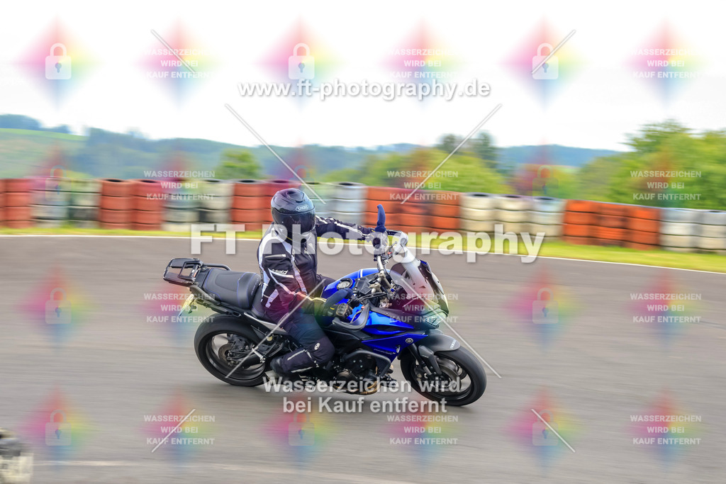 OBK-5753 | Hier findet Ihr Bilder von Touristenfahrten auf der Nürburgring Nordschleife oder von anderen Veranstaltungen die ich besucht habe. Viel Spass beim Durch Schauen 