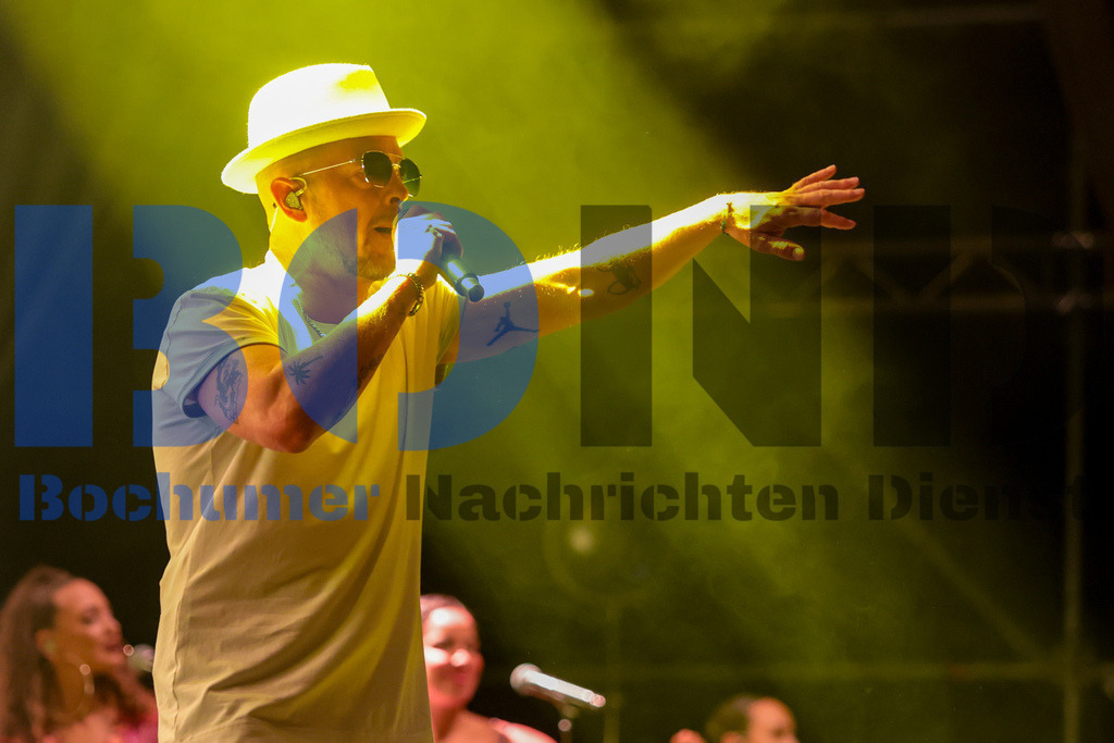 Zeltfestival Ruhr 2024 - Jan Delay  {date} -  | {headline}(Foto: Sebastian Sendlak / BOND) - Realisiert mit Pictrs.com