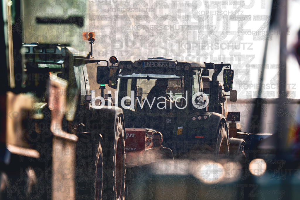 Trecker Treck Hohenhorn 2025 Pulling Party (845 von 2105) | BILDWALD - eine Auswahl an Bildern von Thomas Perrotton zum bestellen und genießen. Alle Bilder von Thomas Perrotton - Alle Bilder mit einer SONY Kamera gemacht - SONY TAMRON SIGMA PHOTOSHOP LIGHTROOM BILDWALD Online kaufen Bilderwald Wandbilder - Realisiert mit Pictrs.com