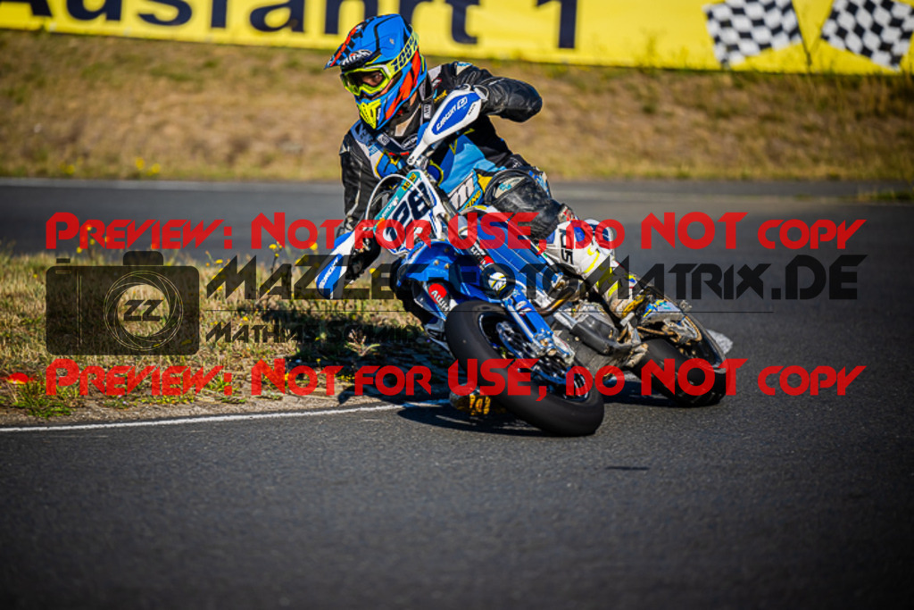 MaZZes_FotoMatrix_220813_1007 | UE40