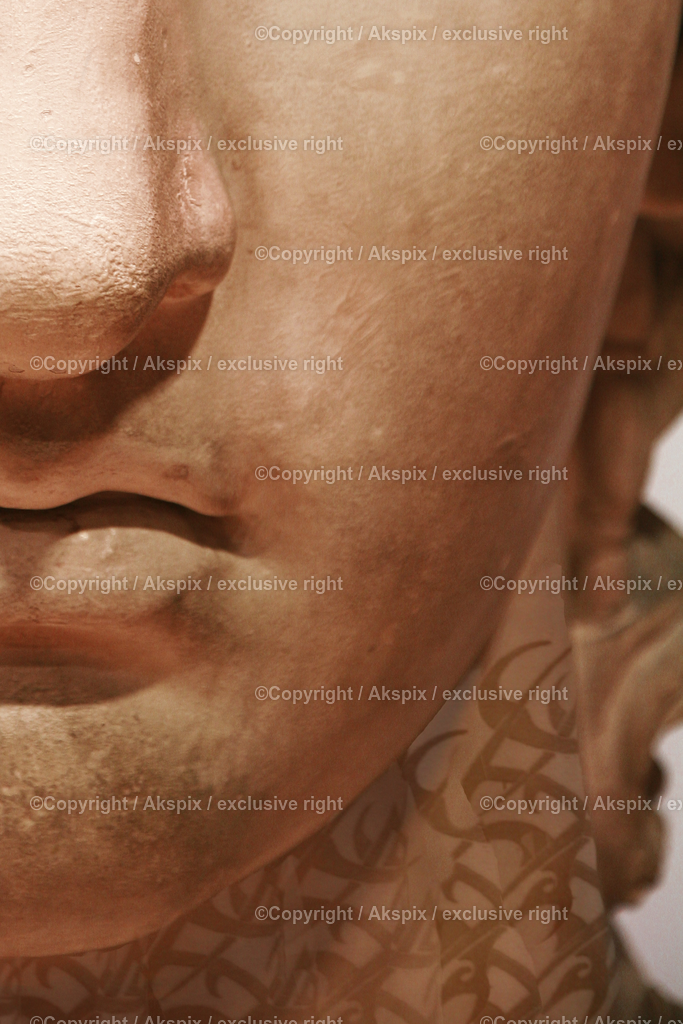 b_statue_MG_8589.jpg_02_02 | Die Bildagentur Akspix ist eine Online-Bildagentur und bietet professionelles und kreatives Bildmaterial Royalty free und Rights Managed. Bildarchiv Akspix bietet eine große Auswahl an kreativen und klassischen Motiven.Frankfurt Fotograf, Fotoshooting