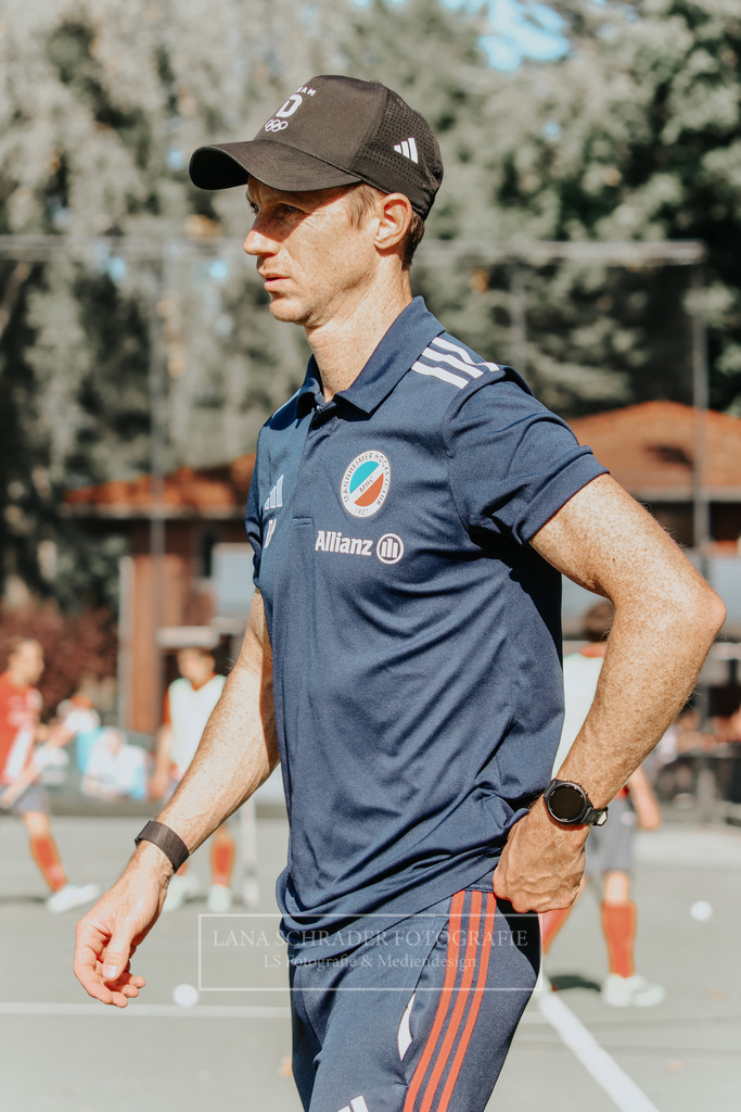 Herren_Bundesliga_06_DCADA-MHC_28.09.25_Hamburg (21 von 417) | lanaschraderfotografie - Realisiert mit Pictrs.com