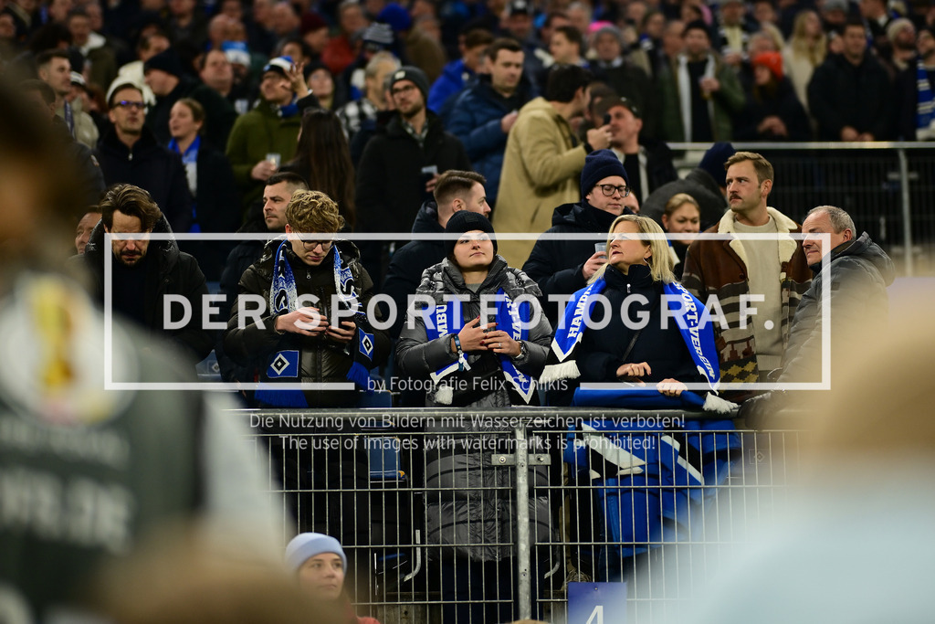 Fußball I Herren I Saison 2025-2026 I DFB-Pokal I Achtelfinale I Hamburger SV - Holstein Kiel I 38145 | Der Sportfotograf. - Realisiert mit Pictrs.com
