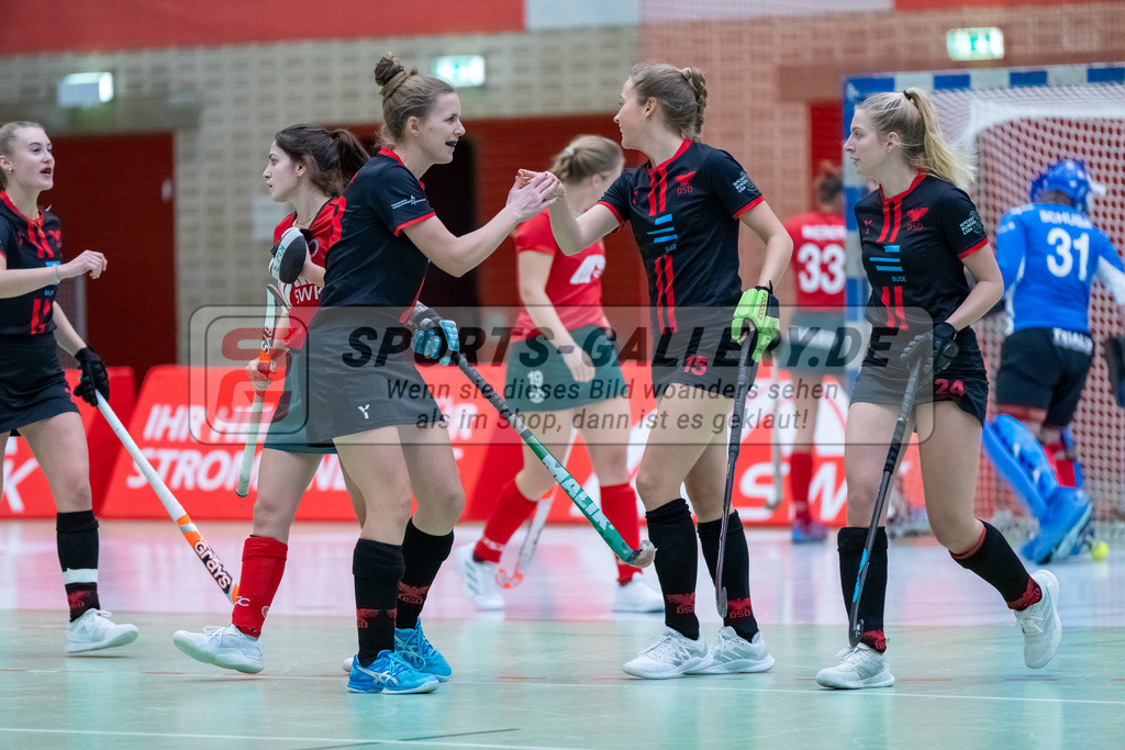 HK_20241214_100158 | 2. Bundesliga Halle Damen Crefelder HTC - DSD Düsseldorf am 14.12.2024 Halle Glockenpitz, Krefeld ,