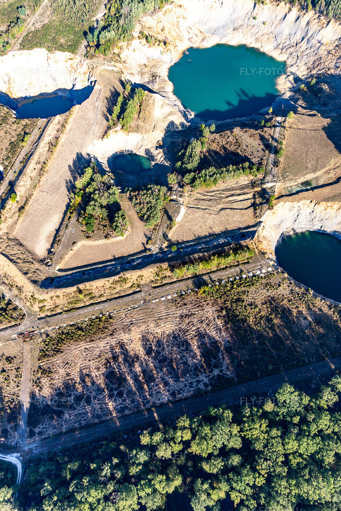Vue aérienne: Mine à ciel ouvert à Lenoncourt dans le département Meurthe et Moselle, France. Photo: IMG_118184.jpg prise le 15/09/2019 par Werner Riehm/FLY-FOTO.eu – Résolution de l'original: 3648 x 5472 px
