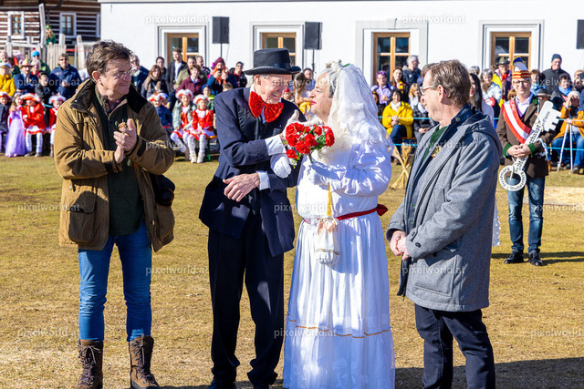 Bärentreiben in Steuerberg | Bildershop von pixelworld.at - Realisiert mit Pictrs.com