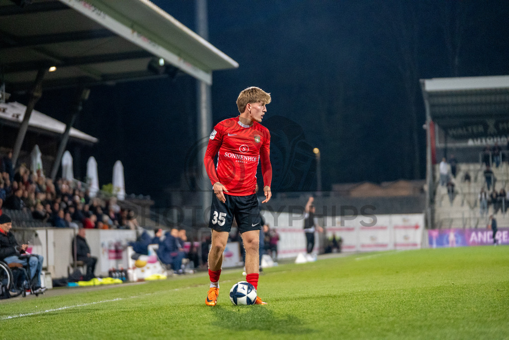 SG Sonnenhof Grossaspach vs. TSV Steinbach Haiger, Fussball, Regionalliga Suedwest, 25. Spieltag, 20.03.2026 | Lukas Stoppel (SG Sonnenhof Großaspach, #35),SG Sonnenhof Grossaspach vs. TSV Steinbach Haiger, Fussball, Regionalliga Suedwest, 25. Spieltag, 20.03.2026Foto: photosbyphips/Philip Ziegler
