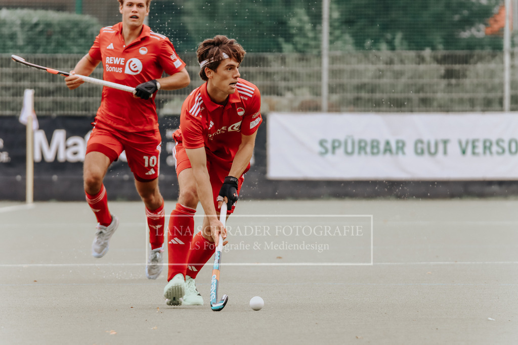 Herren_Bundesliga_02_F_RWK-UHC_21.09.25_Köln (157 von 471) | lanaschraderfotografie - Realisiert mit Pictrs.com