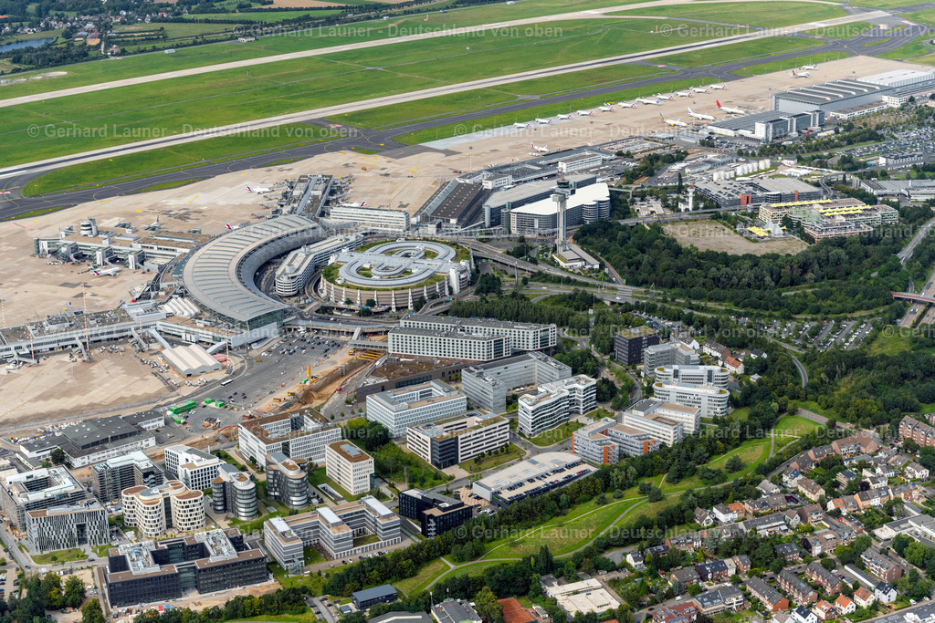 4049661 | Terminal Flughafen Düsseldorf