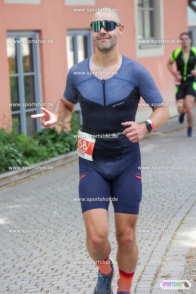 KSZ_9791 | Stadttriathlon Erding 2025. #yourpictrs #sportshot_your_pictrs @Sportshotphotography #stadttriathlonerding Copyright: www.sportshot.de