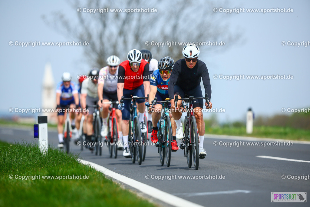 171_TRA56283 | Neusiedlersee Radmarathon 2026@sportshot_your_pictrs #yourpictures#roadtowm2029 #nrm #neusiedlerseeradmarathon #neusiedlersee #neusiedlerseetourismus #burgenland #mörbisch #nrm26 #burgenlandtourismus #voglundco #poweredbyburgenlandtourismus #radsport #rad #marathon #ucigranfondo #visitburgenland #ucigranfondoworldseries