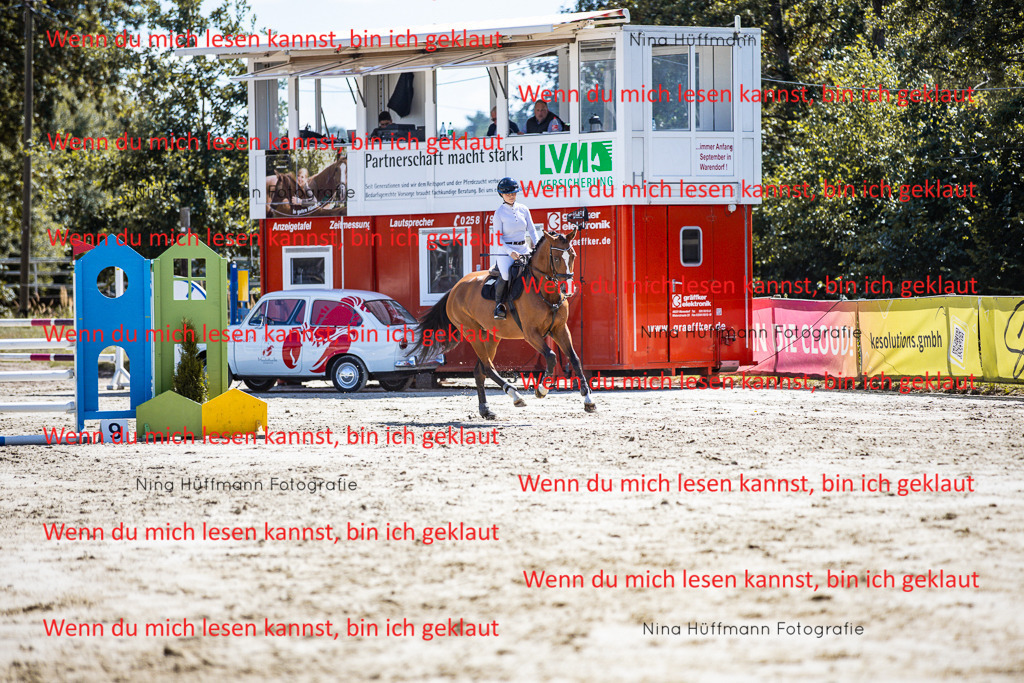 BK1A5311 | Turnierbilder Turnierfotos Nina Hüffmann Turnierfotografie Pferdefotografie Tierzeichnung Haustierzeichnung Pferdezeichnung Hundezeichnung Videograf  - Realisiert mit Pictrs.com