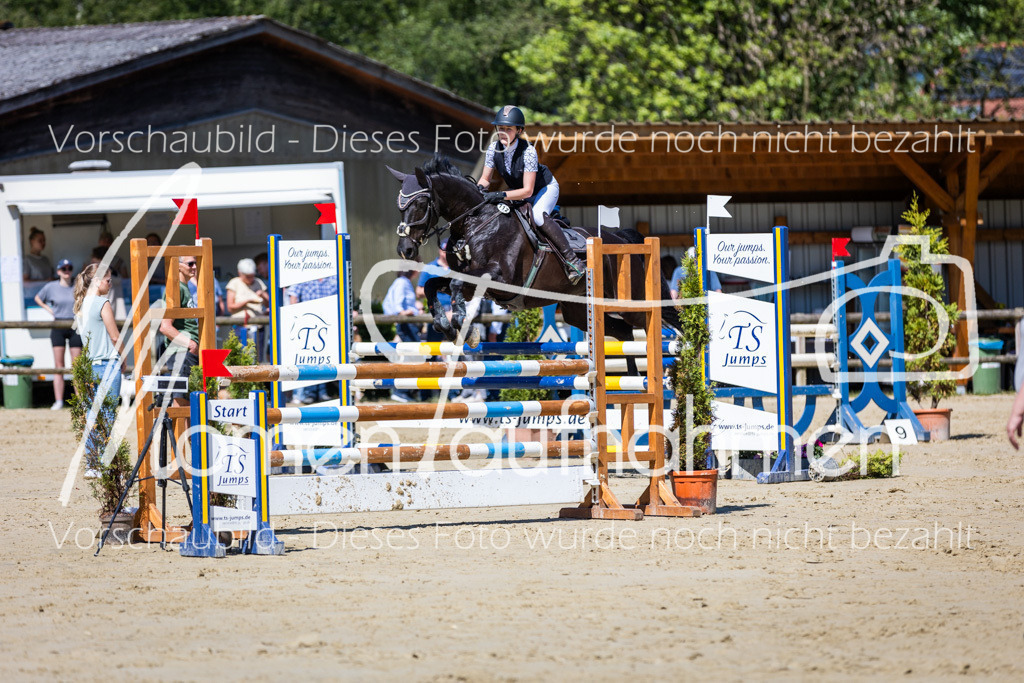 Donop24-ASprmstA-040 | MomenTaufnahmen Pferdesportfotos