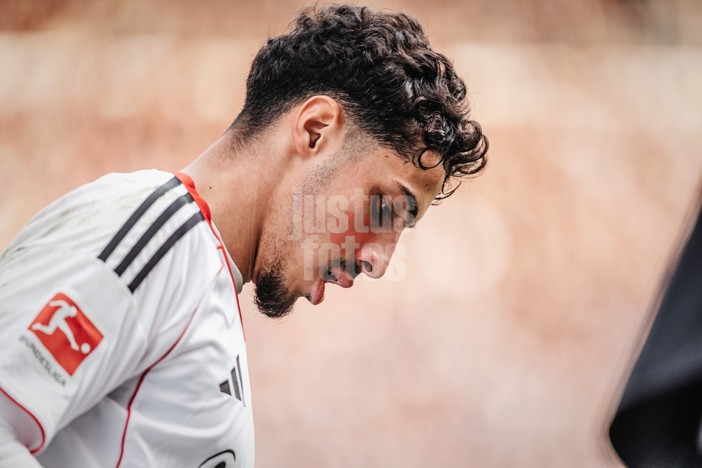 Fußball | Männer | Saison 2025/2026  | Fußball-Bundesliga | 25. Spieltag | FC St. Pauli vs. Eintracht Frankfurt | 08.03.2026 | Fares Chaibi (#8, Eintracht Frankfurt)