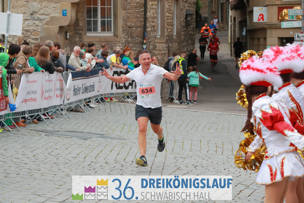 VR Bank Hauptlauf 10km | 3königslauf 2022 VR Bank Hauptlauf - Realisiert mit Pictrs.com