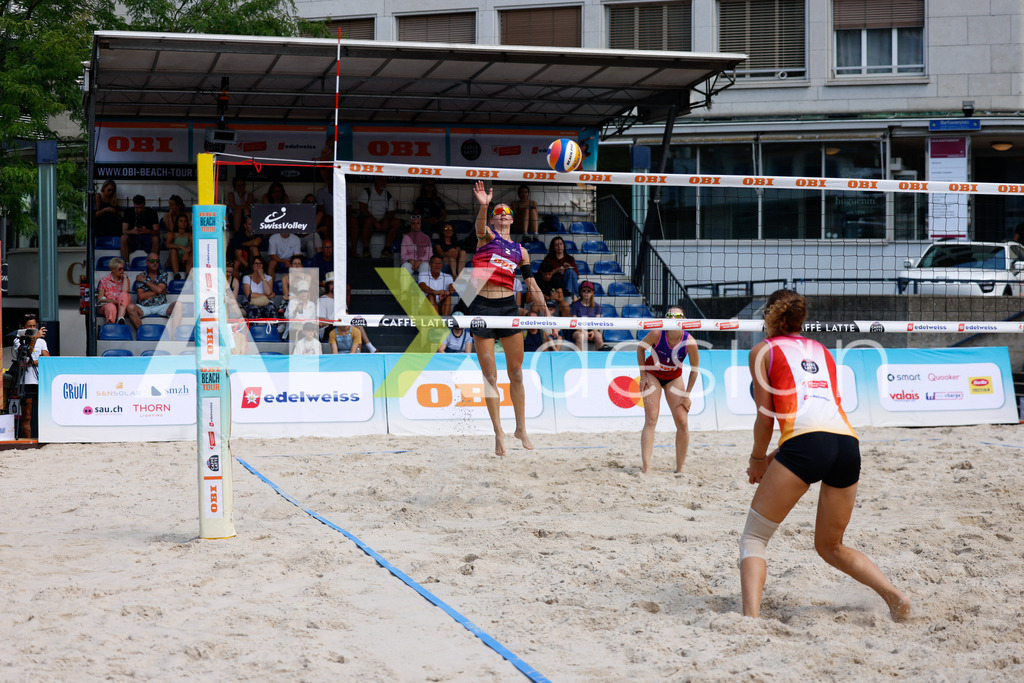 Obi BeachTour 2026 - Basel | BASEL, SWITZERLAND - JULY 17: JANICK SCHALTEGGER (SUI) attack / spike during the Obi BeachTour 2026 match between KLUSER / SCHWAB (SUI) and GERSON / SCHALTEGGER (SUI) at Barfüsserplatz on July 17, 2026 in Basel, Switzerland. - Realisiert mit Pictrs.com