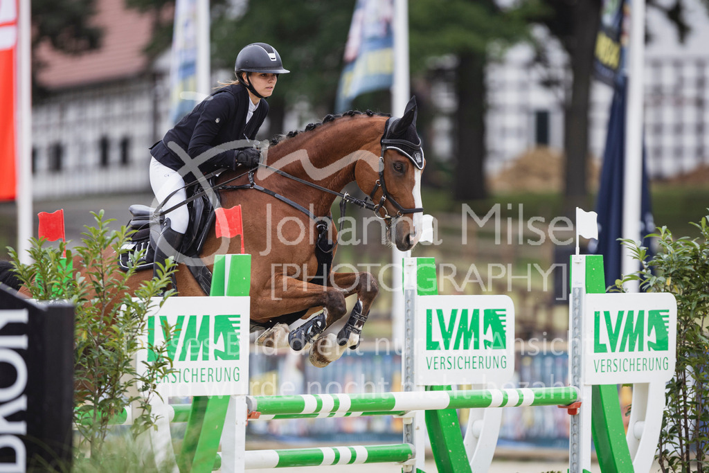 250710_BHO_Stil-L-2-259 | Deine schönsten Turniermomente als professionelle Fotos! Entdecke hochwertige Pferdesport-Fotografie im Online-Shop. Jetzt Fotos finden & bestellen!