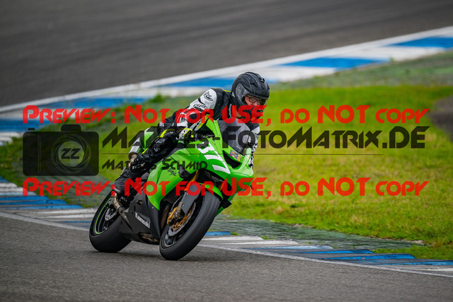 MaZZes_FotoMatrix_240701_6007705_4982 | GELB