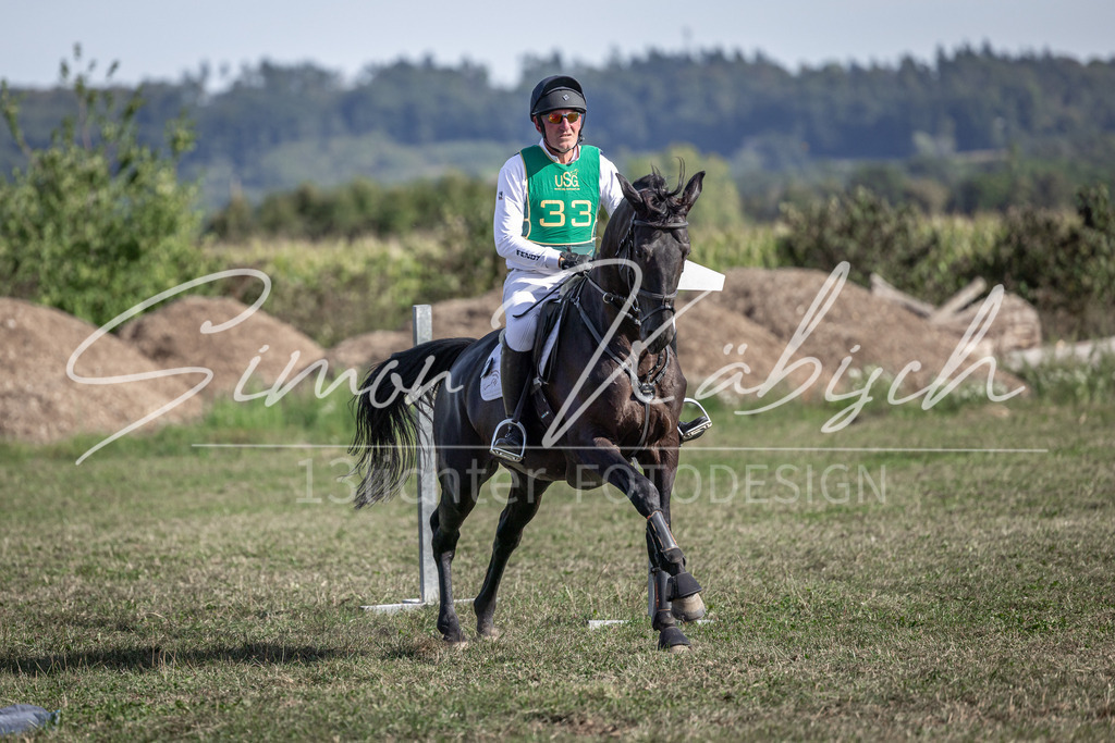 20250907-_3LI3343 | Tierfotografie Pferde, Hunde, Katzen, Haustiere.
Turnierfotografie Reitturniere, Reiten, Springreiten, Dressur in Hanau, dem Main-Kinzig-Kreis und dem Rhein-Main- Gebiet um Frankfurt