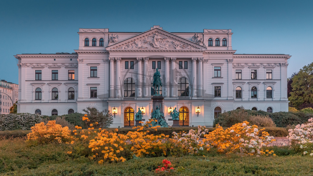 Hamburg-Motive-by-stativkunst.de-101 | Exklusive Hamburg collagen, tolle Segelbilder und viele weitere tolle Motive auf Leinwand, Poster, Alu-Dibond, u.v.m. findet Ihr bei uns auf hamburgbild.de. Findet Euer Wandbild für Euer Zuhause, Büro oder die  Praxis…. - Realisiert mit Pictrs.com