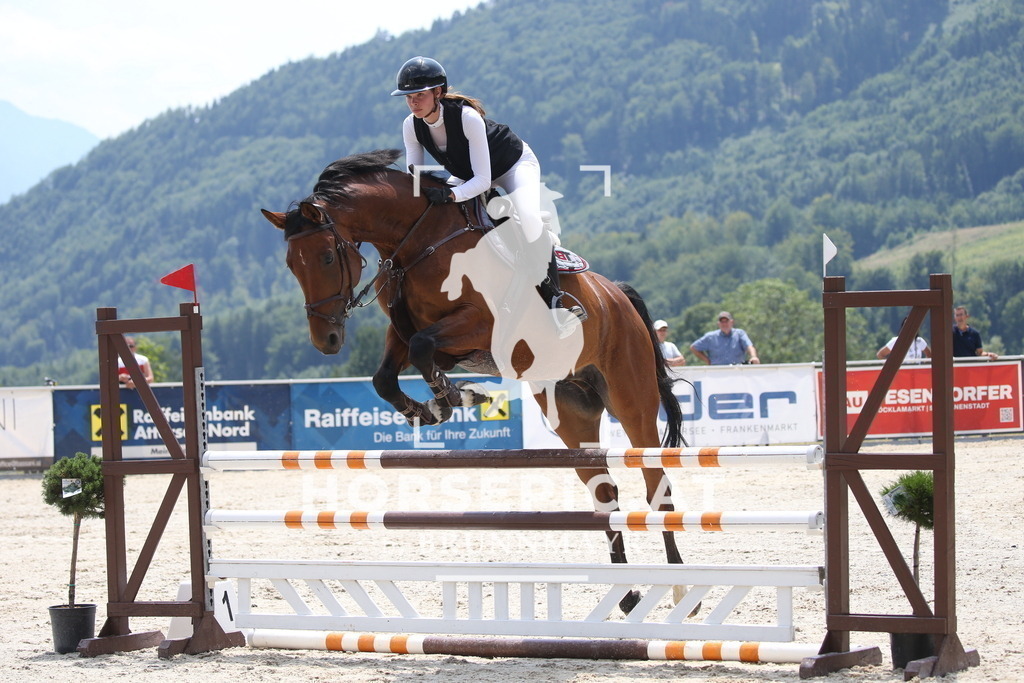 DL2Q0061 | Willkommen bei Brunnmayr - Design & Fotografie – Ihrem Spezialisten für Reitturniere und Pferdeveranstaltungen in Oberösterreich, Salzburg und Bayern! Seit über 17 Jahren sind wir leidenschaftlich dabei.