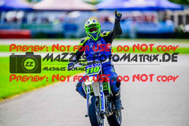 MaZZes_FotoMatrix_240714_6007705_8764 | S2