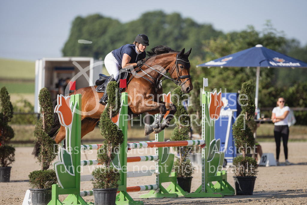 230624_PfSpTa_A2-Spr-153 | Deine schönsten Turniermomente als professionelle Fotos! Entdecke hochwertige Pferdesport-Fotografie im Online-Shop. Jetzt Fotos finden & bestellen!