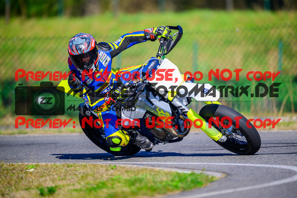 MaZZes_Fotomatrix_20250328_6007705_8636 | Fotograf Mathias Schmid
Sportfotograf,
Eventfotograf,
Hochzeitsfotograf,
Portraitfotograf