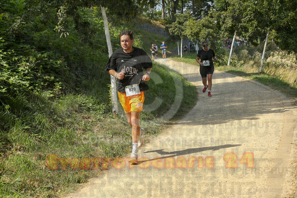 250824_1444_EX1_7394 | Sportfotografie im Rhein-Sieg Kreis, Köln, Bonn, NRW, Rheinland Pfalz, Hessen, etc. Unser Tätigkeitsfeld umfasst den Laufsport vom Volkslauf über den Marathon, Duathlon, Triathon bis zum Ultralauf wie Kölnpfad Ultra oder Schindertrail.