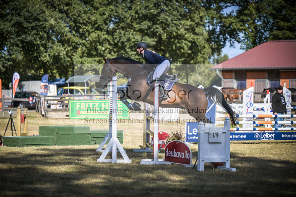 DOS_1286 | Entdecke hochwertige Reitturnierfotos von Foto Oger. Professionell, emotional und authentisch – jetzt Lieblingsmomente im Shop bestellen.Deutschlandweite Turnierfotografie. - Realisiert mit Pictrs.com