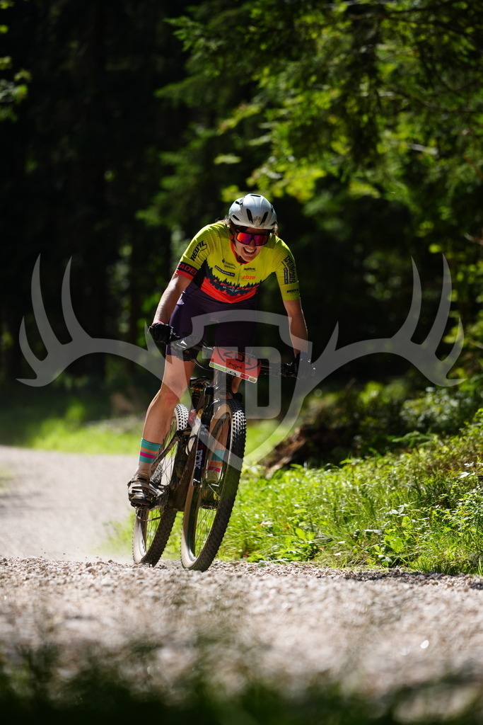 FC102005 | Fotogalerie der Treibjagd im Dunkelwald - Dein MTB Etappenrennen im Erzgebirge - Realisiert mit Pictrs.com