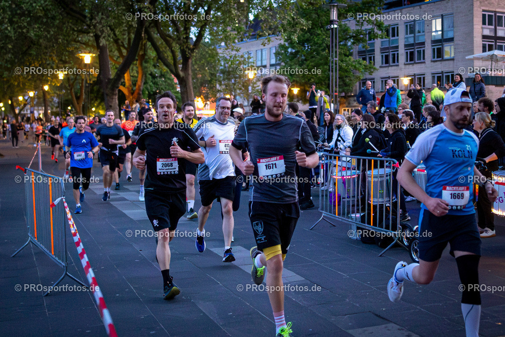 21. Nachtlauf des ASV Köln; Köln, 08.05.24 | Impressionen vom 21. Nachtlauf des ASV Köln am 08.05.24 in der Altstadt von Köln (Deutschland). Foto: BEAUTIFUL SPORTS/Bernd Hoffmann